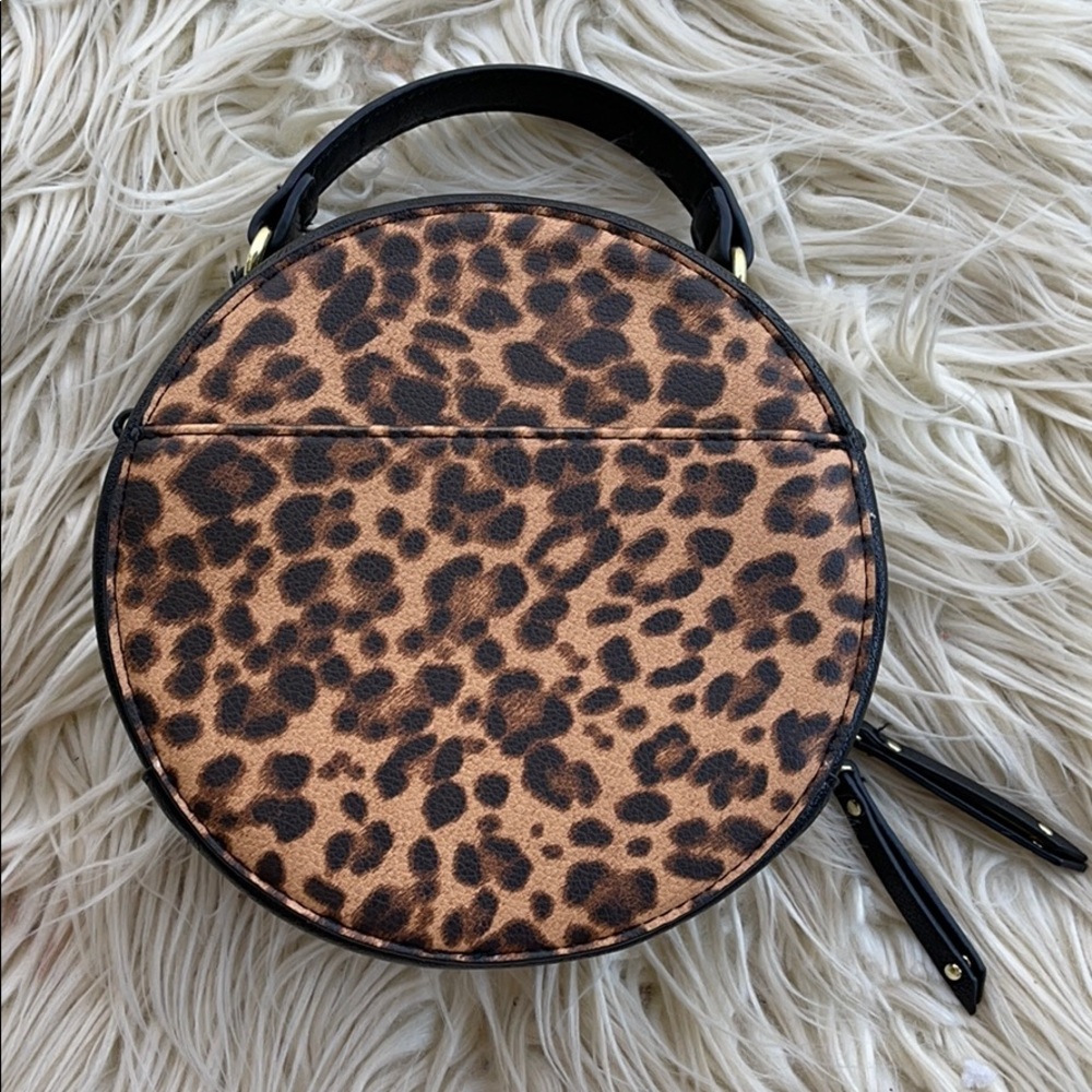Leopard Round Bag - Picture 2 of 4